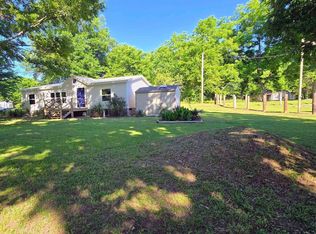 15921 Oak St, Roland, AR 72135