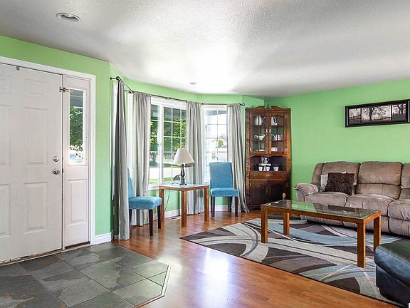 3rd image of 8208 Wrigley Dr