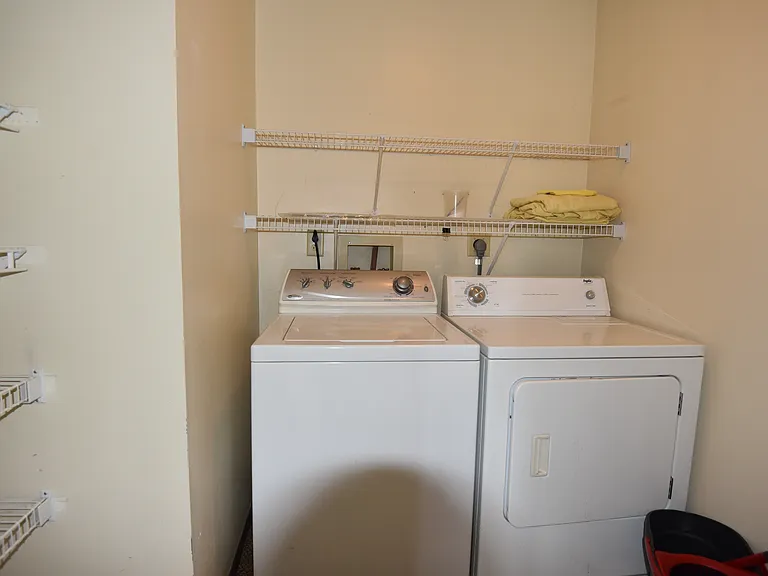 7767 Brams Hill Dr — Photo 14