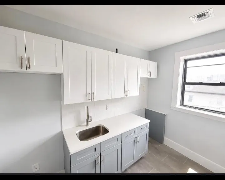125 Osborne Ter #14A — Photo 1