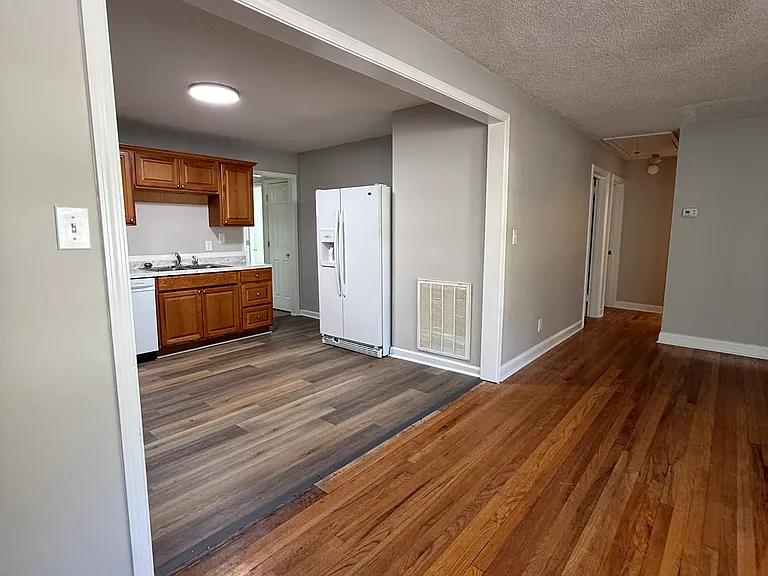 409 S Merritt Ave — Photo 8