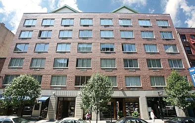 Rented by Hakimian Management