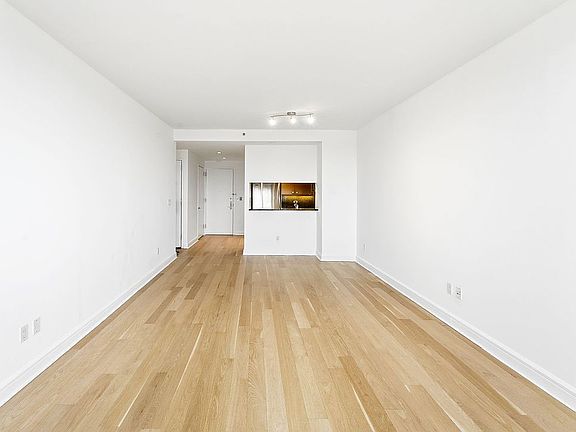 3rd image of 120 Riverside Blvd APT 5L
