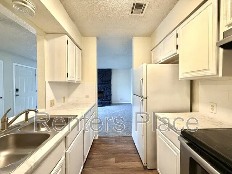 8215 N 117th East Ave — Photo 6