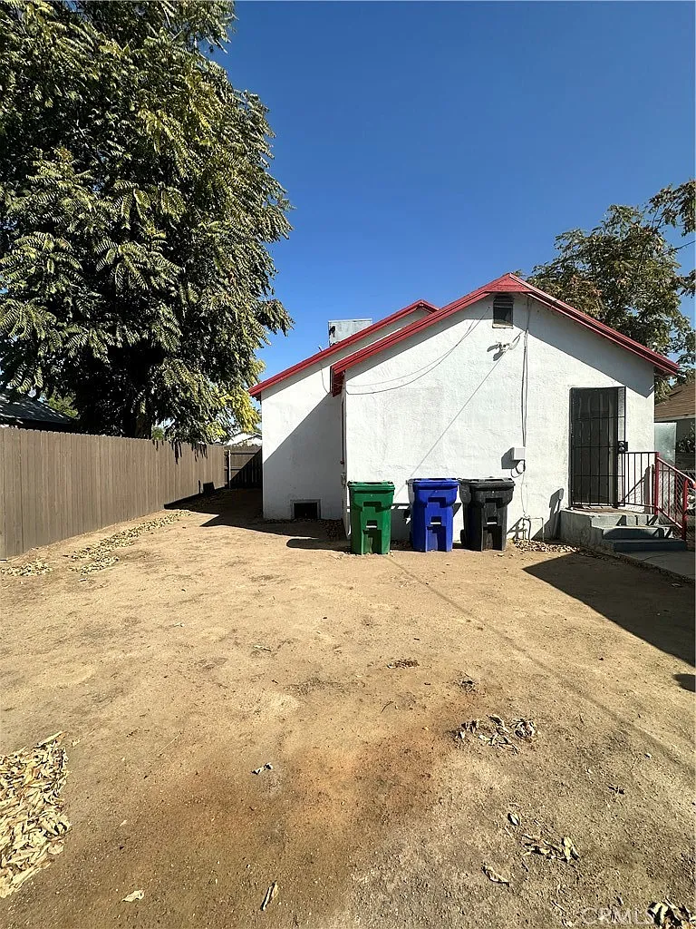 3 bed, 1225 sqft, $1,650 — Photo 3