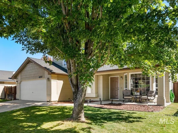 4510 N Bright Angel Ave, Meridian, ID 83642