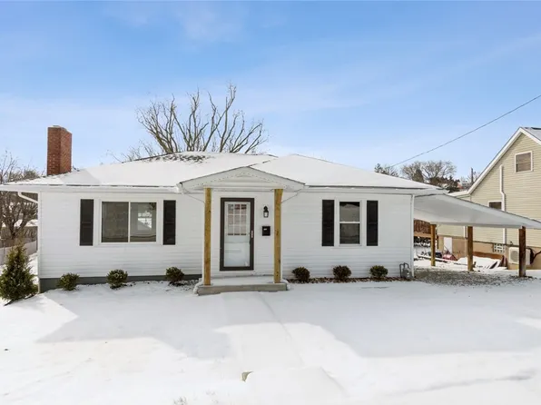 700 W Park Ave, Mount Pleasant, PA 15666