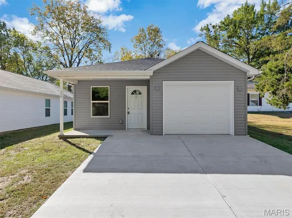 1330 Casey Ave, Saint Clair, MO 63077