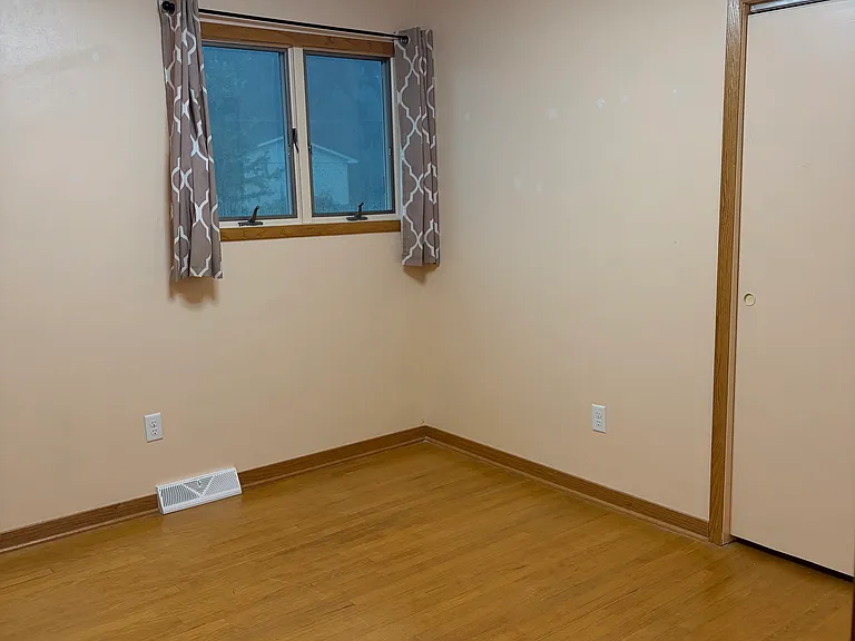 280 S Kasson St — Photo 3