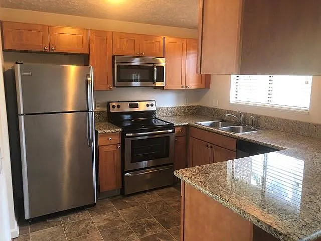 1078 SE Fir Grove Loop — Photo 4