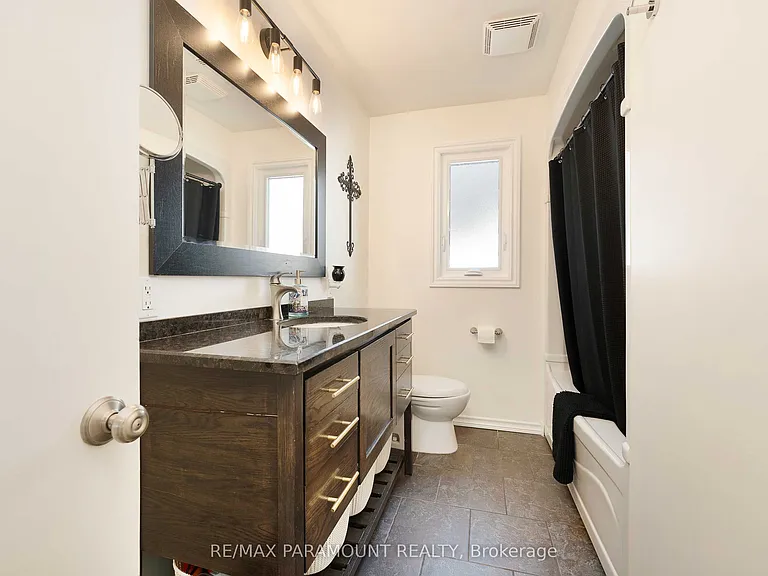 3104 Longfellow Ave — Photo 17