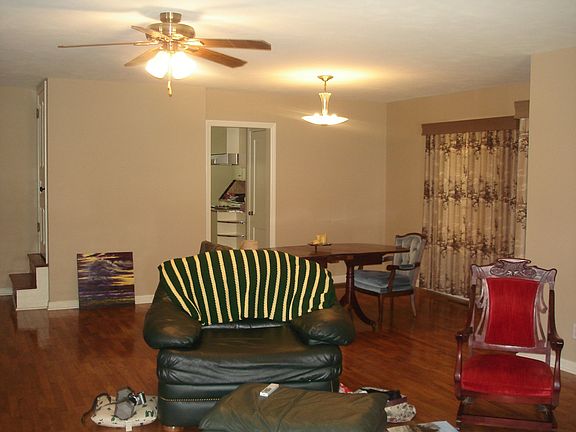 living/dining room
