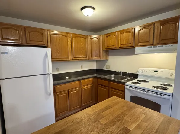 90 Kibbe St, Hartford, CT 06106