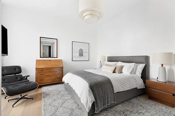 Sold by Compass | media 30