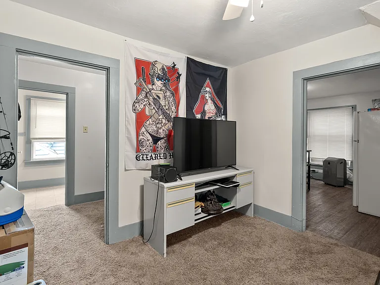 1108 Grand Ave — Photo 7