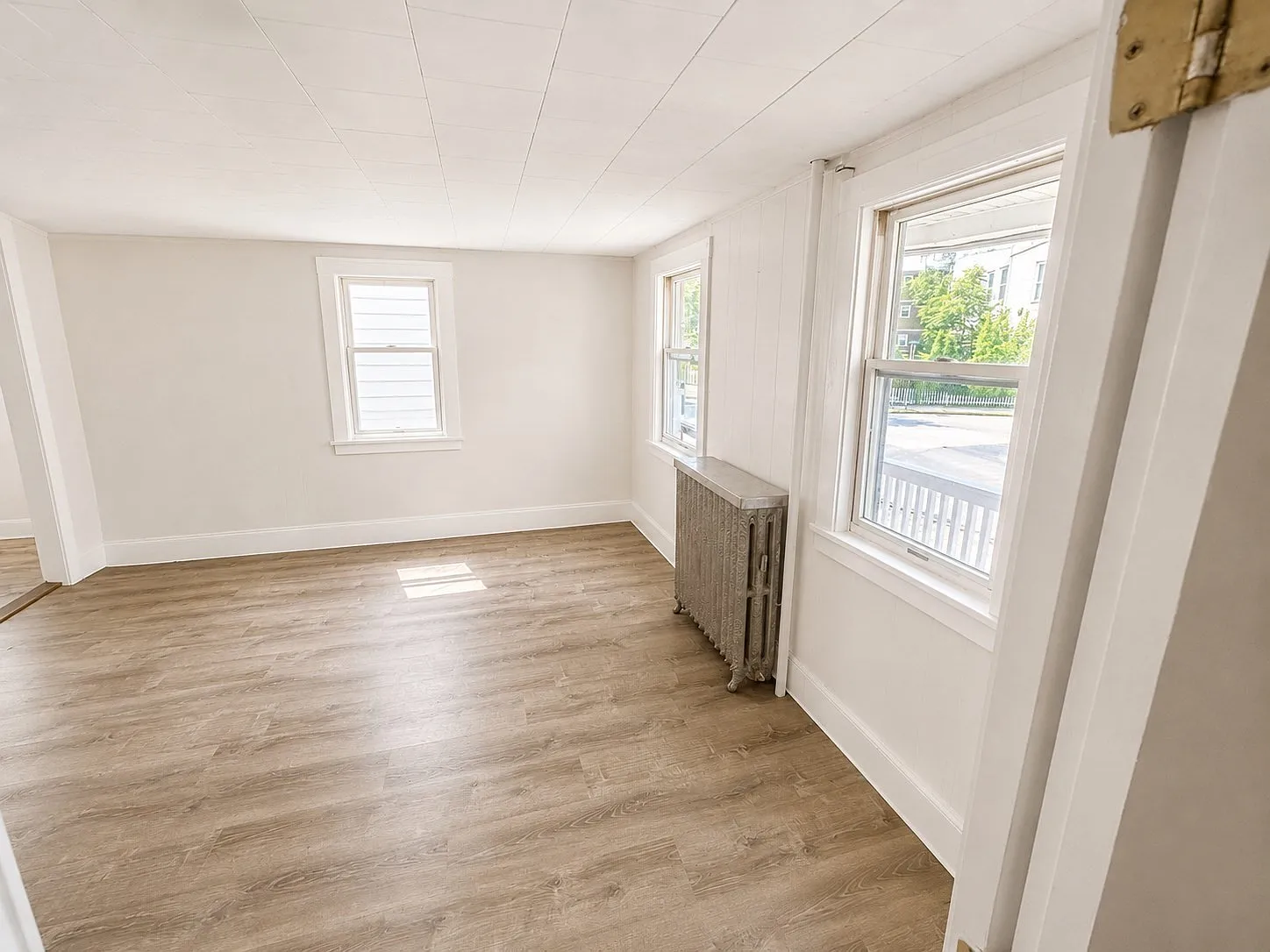 2 bed, 1.0 bath, 800 sqft, $2,000 — Photo 3