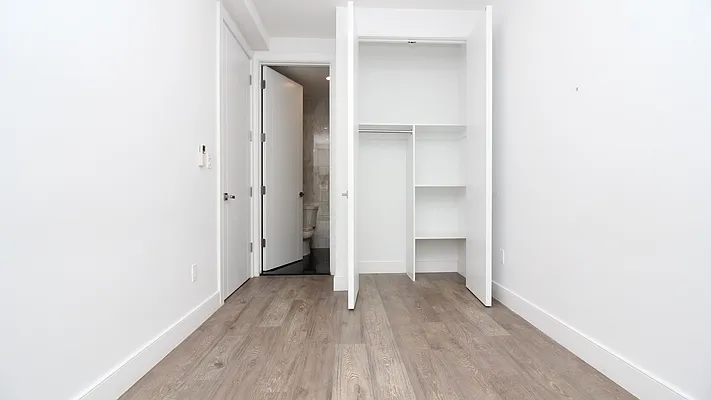 Rented by Nooklyn NYC LLC | media 7