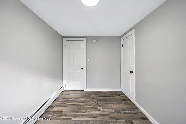 333 Oak St — Photo 8
