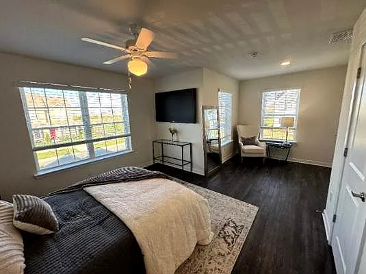 514 Nickerjack Way — Photo 4