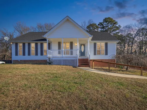 12796 Emerald Creek Cir, Soddy Daisy, TN 37379