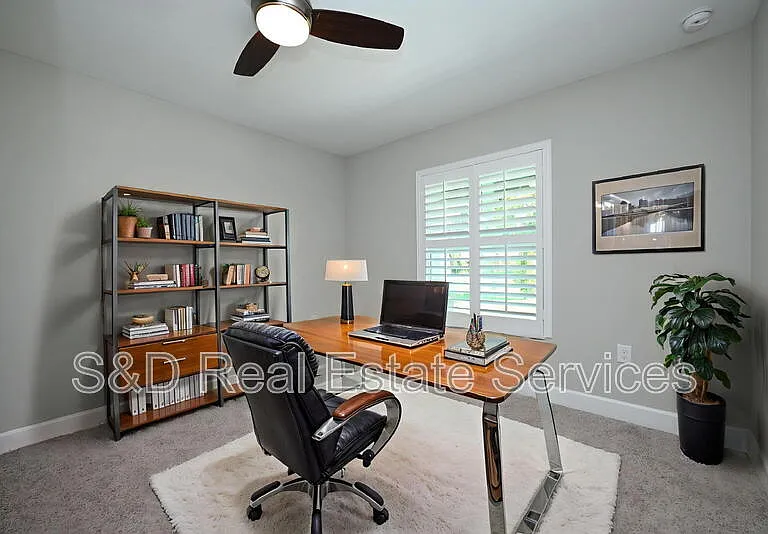 4435 Lake Hancock Rd — Photo 31