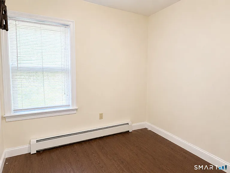 450 Orchard St — Photo 5