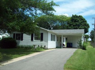 119 Stephens Ave, Walnut, IL 61376