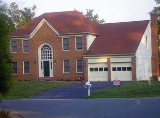 13 Maple Leaf Ct, Stafford, VA 22554