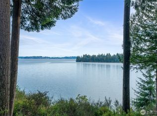 909 Lorenz Road NW, Lakebay, WA 98349