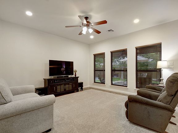 2nd image of 2251 Hazelwood Dr