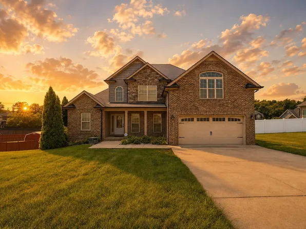 2212 Ellington Gait Dr, Clarksville, TN 37043