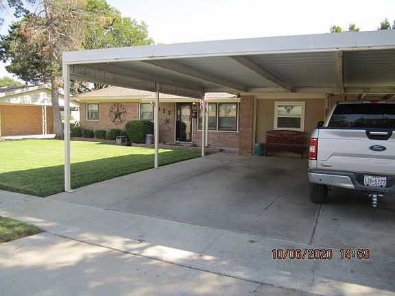 2nd image of 925 E Winkler St