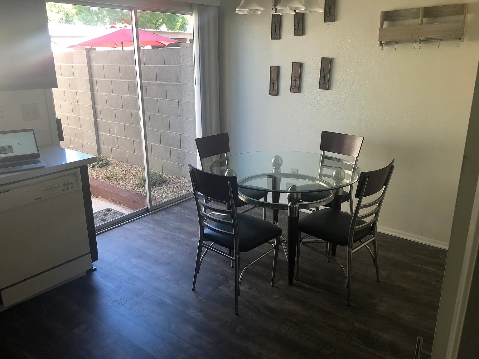 2 bed, 1.5 bath, 1200 sqft, $1,700 — Photo 3