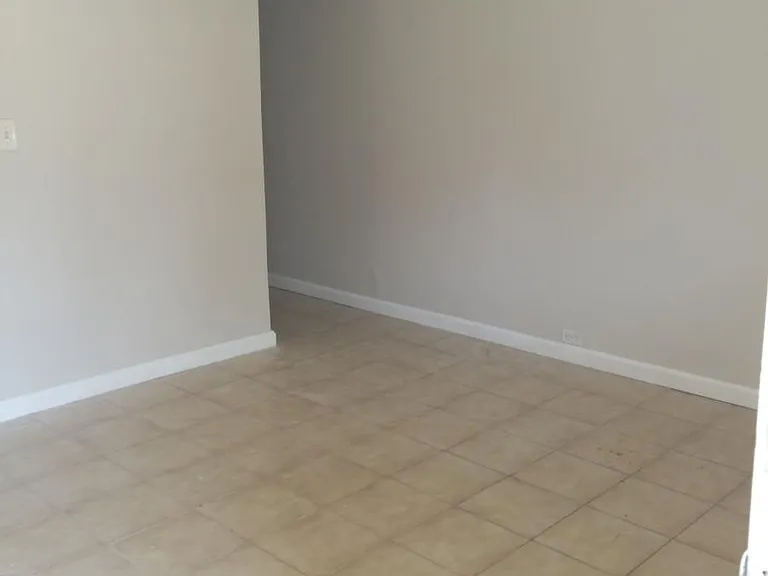 432 Ashley St — Photo 7