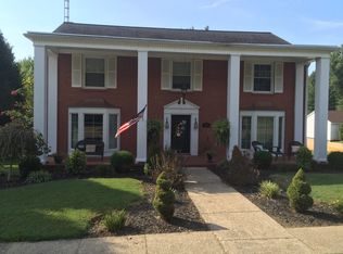 265 W 5th St, Calhoun, KY 42327