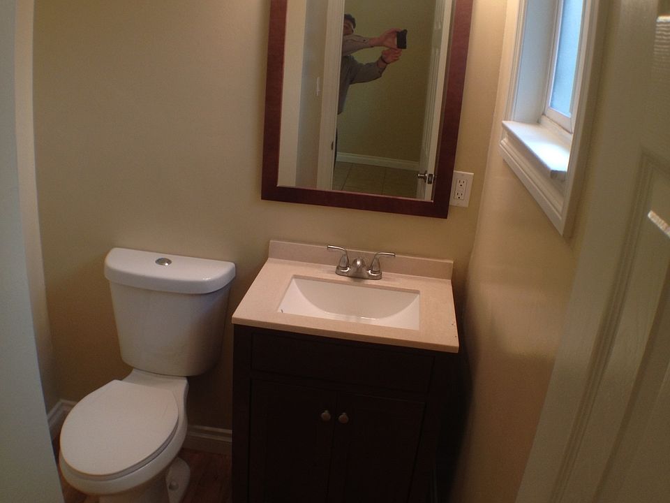 1st image of 904 S Karen Ave
