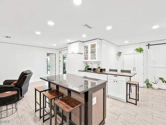 3rd image of 1346 Torreya Cir