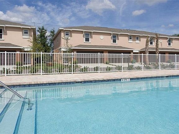 2nd image of 986 Celtic Cir