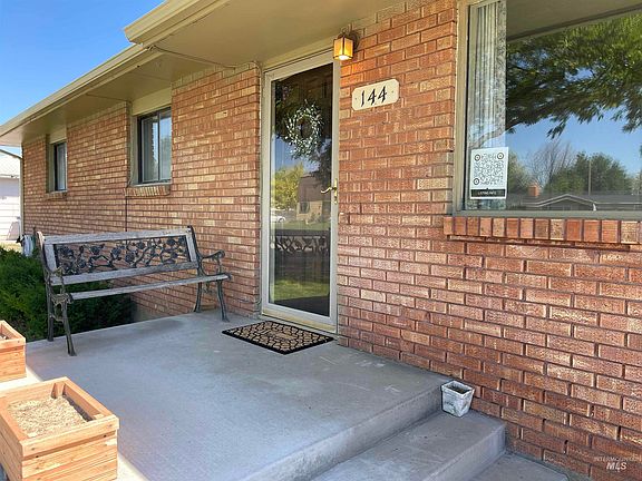 2nd image of 144 Earl Dr