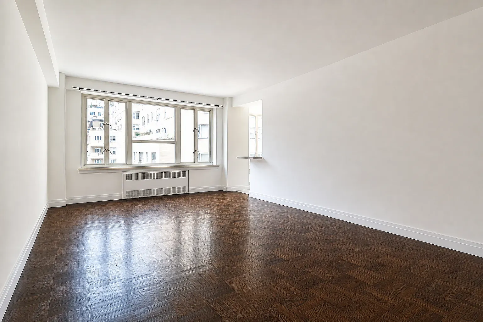 35 East 35th Street — Photo 4