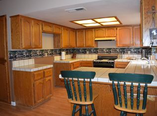 137 Evcar Way, Rio Linda, CA 95673