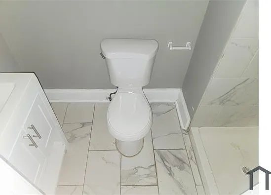 3 bed, 1249 sqft, $2,500 — Photo 3