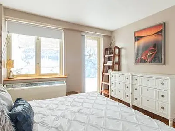 845 2nd Ave #2B, New York, NY 10017