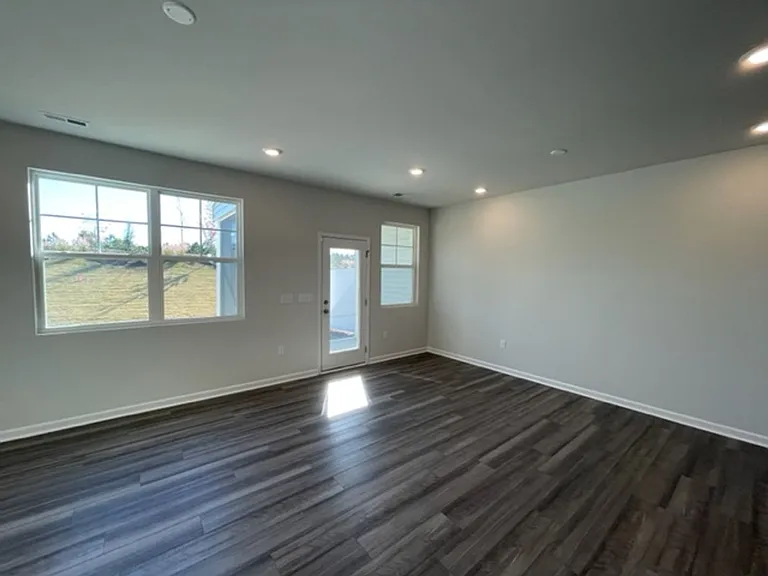 5010 Tura St — Photo 13