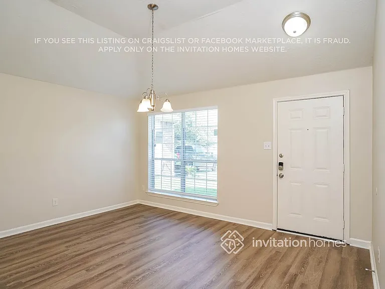 8583 Chaletford Dr — Photo 5