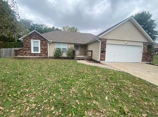 13224 Manchester Ave, Grandview, MO 64030