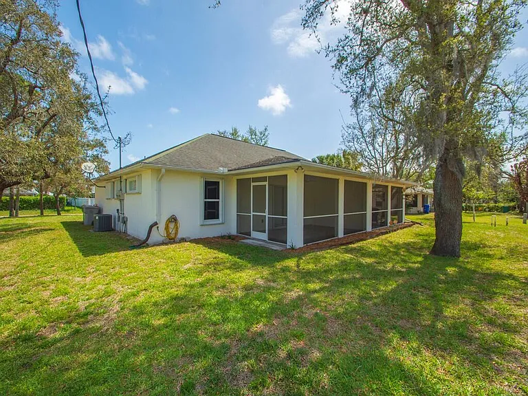 11171 Airport Dr — Photo 24