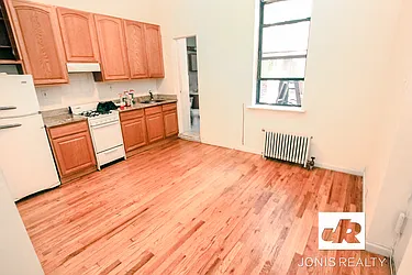 Rented by Jonis Realty