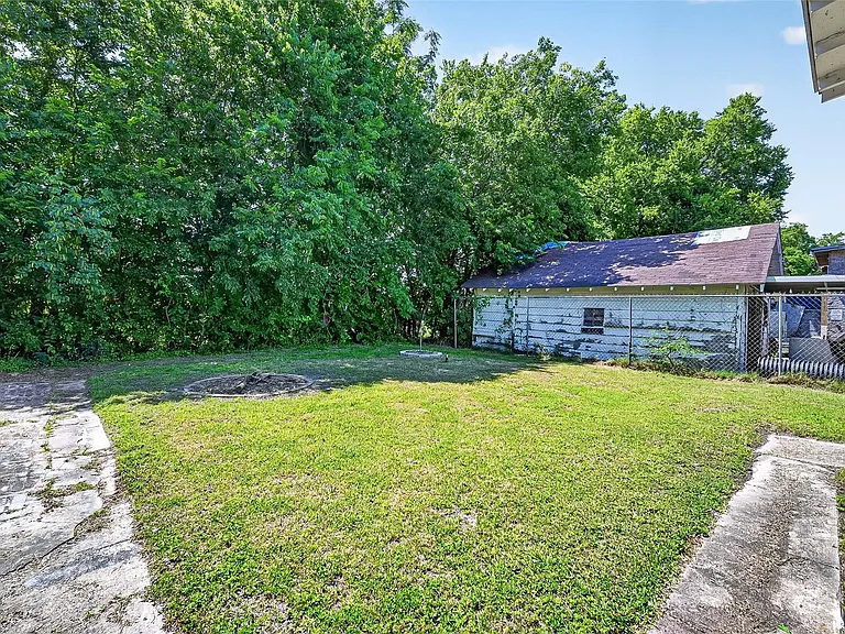 2519 Stevens St — Photo 41