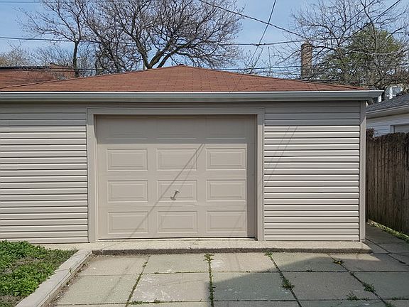 5th image of 4051 N Kolmar Ave